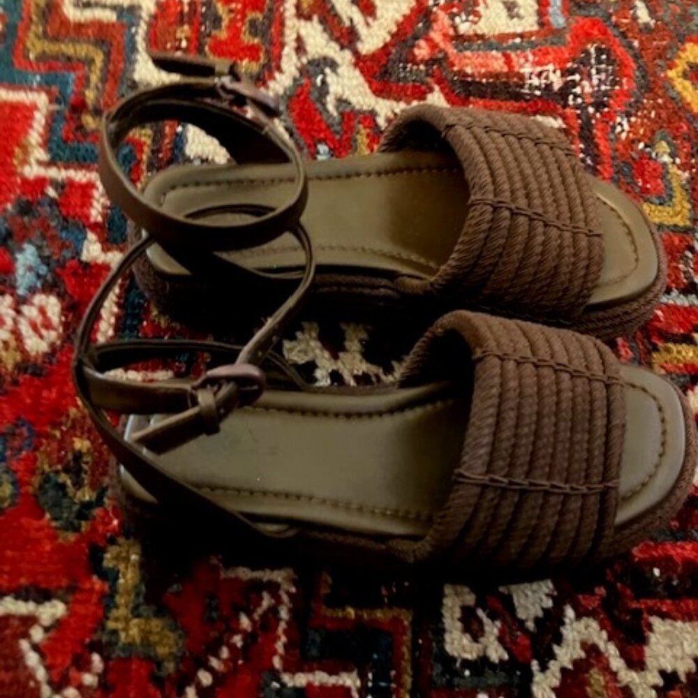 Vince brown woven sandals